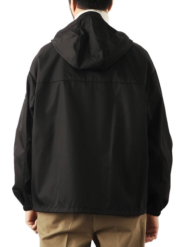 Triangle Logo Re-Nylon Zip Up Jacket Black - PRADA - BALAAN 5