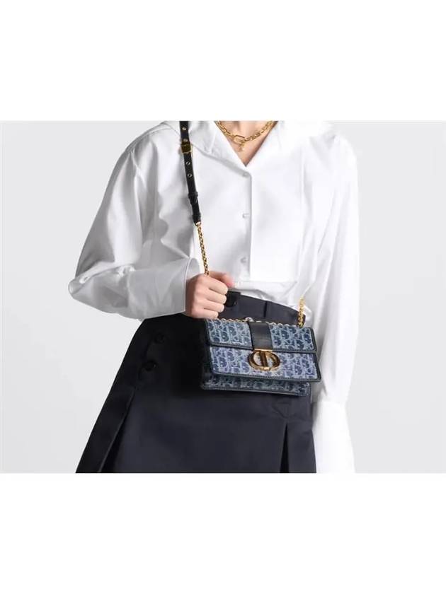 30 Montaine East West Chain Denim Cross Bag Blue - DIOR - BALAAN 3