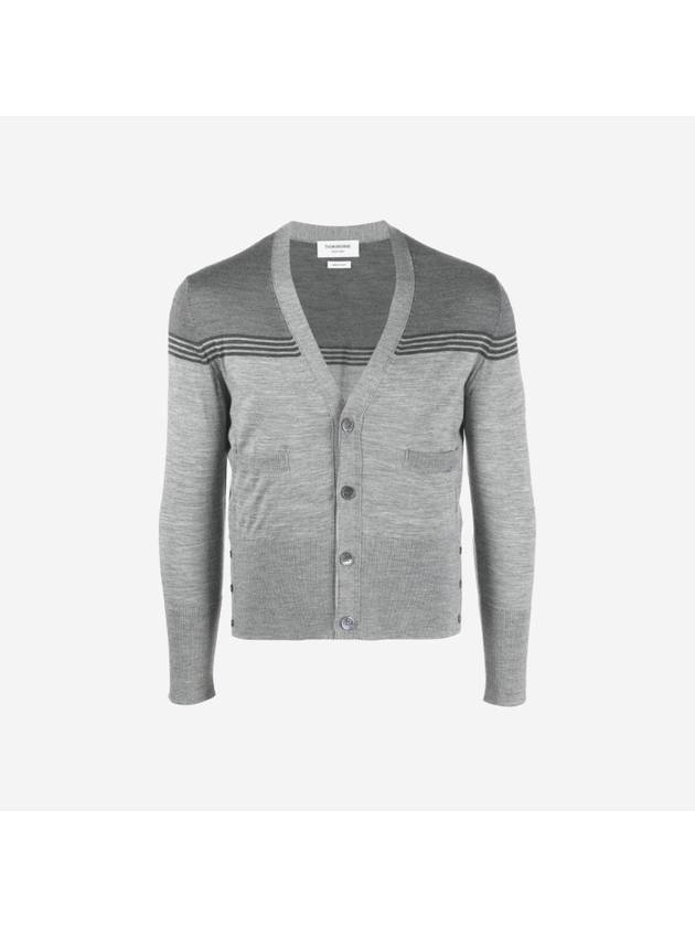 Jacquard Merino Jersey V-Neck Yoke Cardigan Light Grey - THOM BROWNE - BALAAN 1