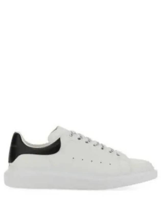 Oversized Leather Tab Low Top Sneakers White - ALEXANDER MCQUEEN - BALAAN 2