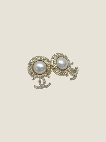 CC logo crystal pearl earrings - CHANEL - BALAAN 2