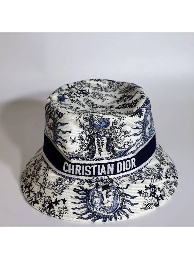 D Bobby Small Brim Bucket Hat White Navy - DIOR - BALAAN 6