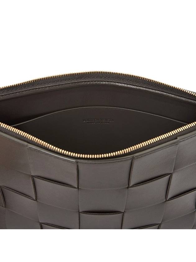 Cassette Intrecciato Medium Clutch Bag Fondente - BOTTEGA VENETA - BALAAN 7