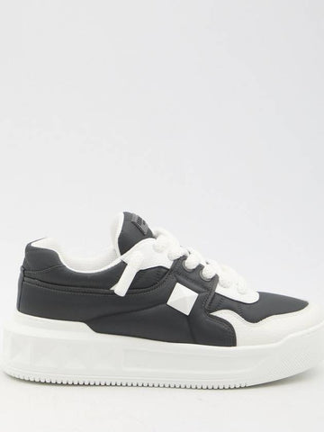 One Stud XL Low-Top sneakers - VALENTINO - BALAAN 1