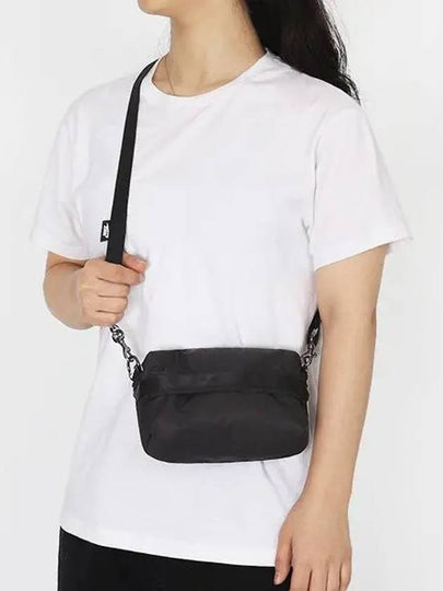 Futura Luxe Zipper Pocket Cross Bag Black - NIKE - BALAAN 2