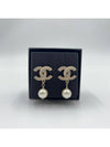 CC Metal Logo Pearl Earrings Gold - CHANEL - BALAAN 3