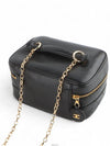 women pouch bag - CHANEL - BALAAN 4