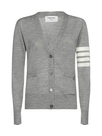 Sustainable Fine Merino Wool 4-Bar Relaxed Fit V-Neck Cardigan Light Grey - THOM BROWNE - BALAAN 2