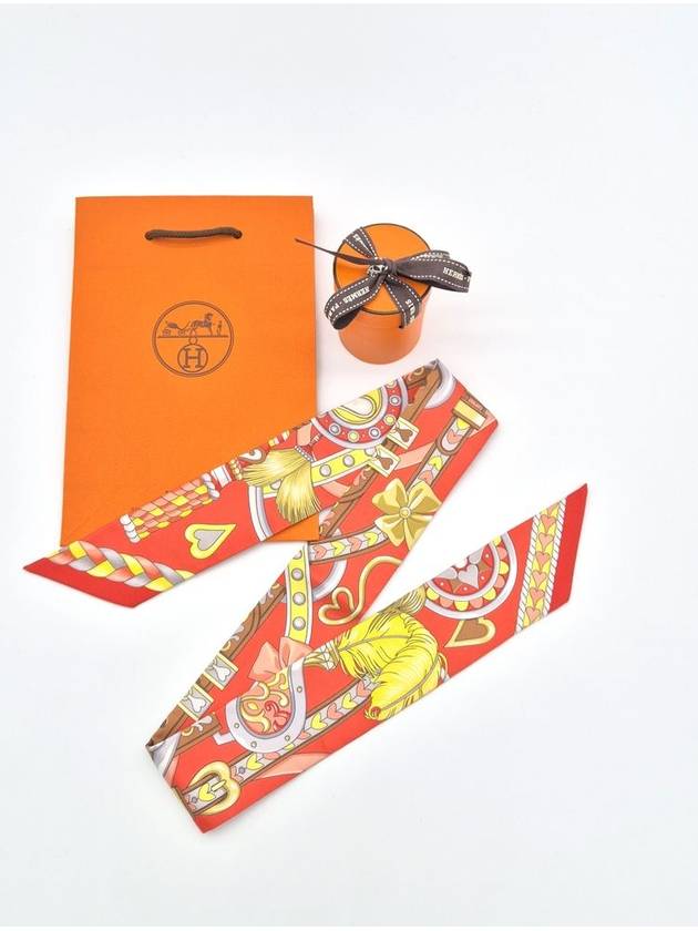 Harnais De Coeur Silk Scarf Grenadine Gris Jaune - HERMES - BALAAN 6