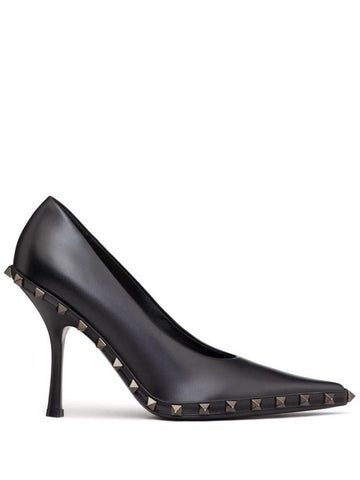 Rockstud Leather Pumps Black - VALENTINO - BALAAN 1