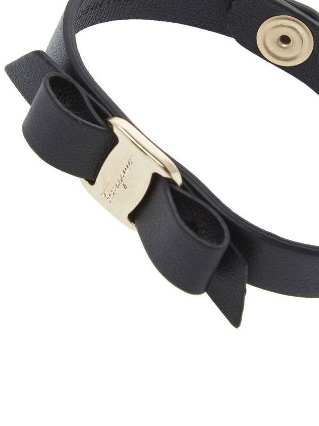 Ferragamo Barau Women s Bracelet 76 2500 NERO ORO 0670549 - SALVATORE FERRAGAMO - BALAAN 5