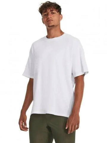 Oversized heavyweight short sleeve t shirt 1384037 100 - UNDER ARMOUR - BALAAN 1