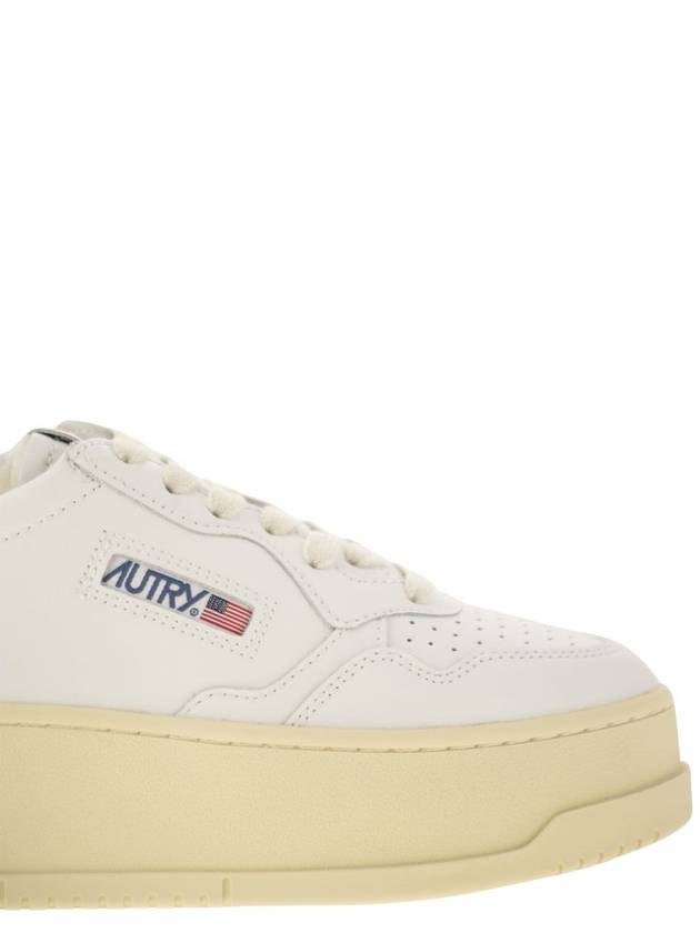 MEDALIST PLATFORM - Leather trainers - AUTRY - BALAAN 6