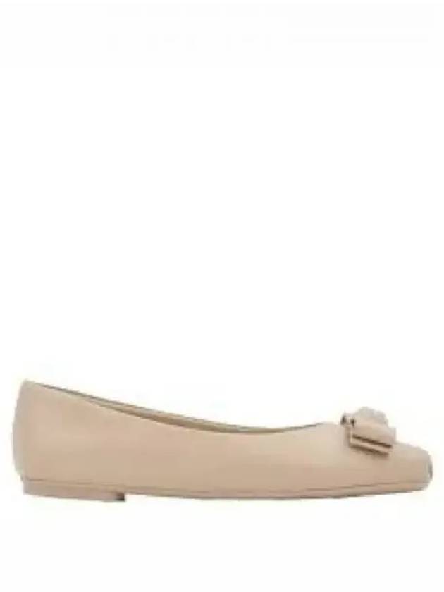 Vara Bow Metallic Leather Flats Beige - SALVATORE FERRAGAMO - BALAAN 2