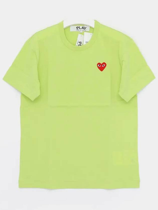 P1T2722 GREEN Red Heart Short Sleeve T Shirt - COMME DES GARCONS - BALAAN 3