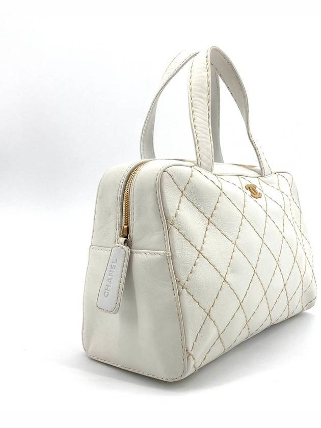 Wild Stitch White Tote Bag - CHANEL - BALAAN 3