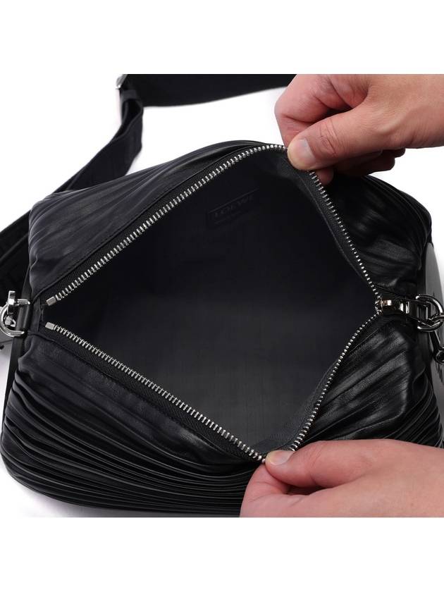 Pleated Leather Shoulder Bag Black - LOEWE - BALAAN 7