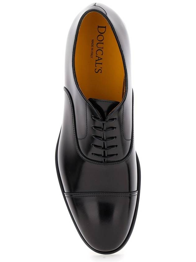 Black Oxford Shoes With Five Holes In Smooth Leather Man - DOUCAL'S - BALAAN 4