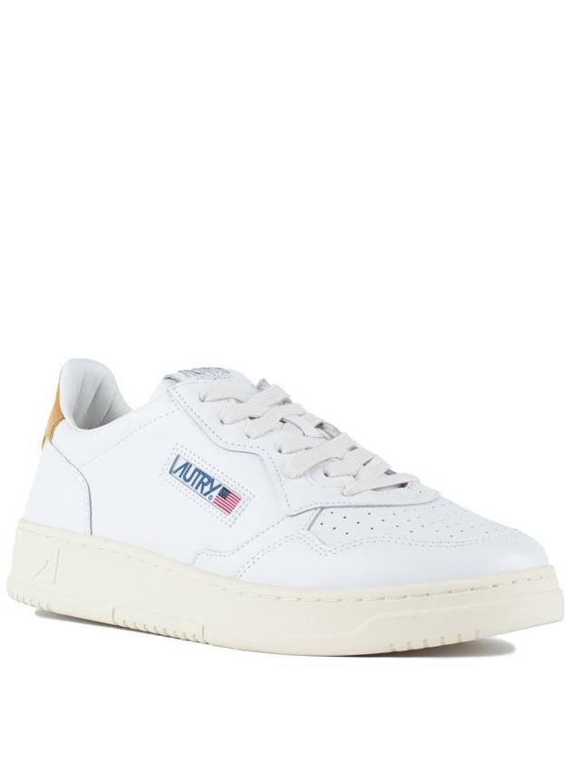 Autry White And Honey-Colored Leather Medalist Low Sneakers - AUTRY - BALAAN 3