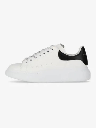 Oversized Leather Tab Low Top Sneakers White - ALEXANDER MCQUEEN - BALAAN 2