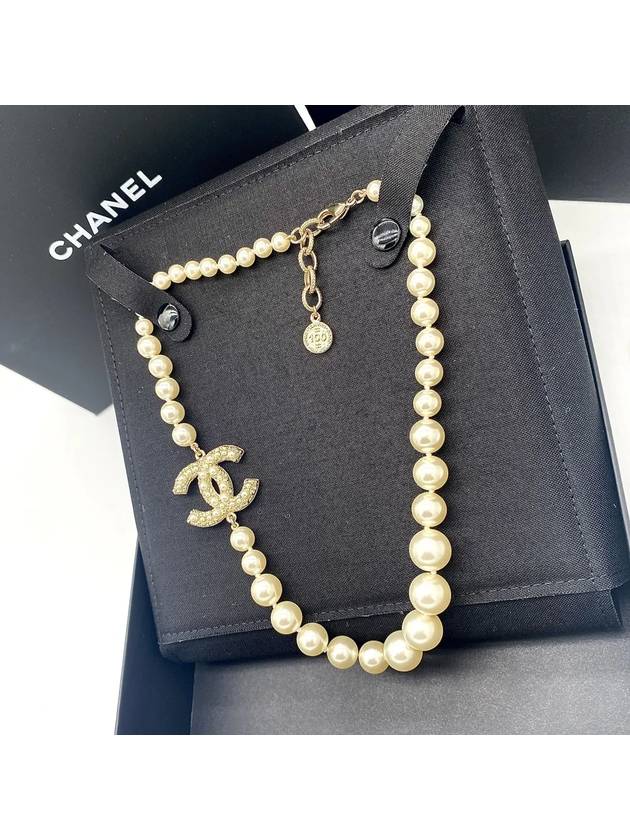 Necklace Metal Glass Pearls Resin & Gold Pearly White Crystal - CHANEL - BALAAN 8