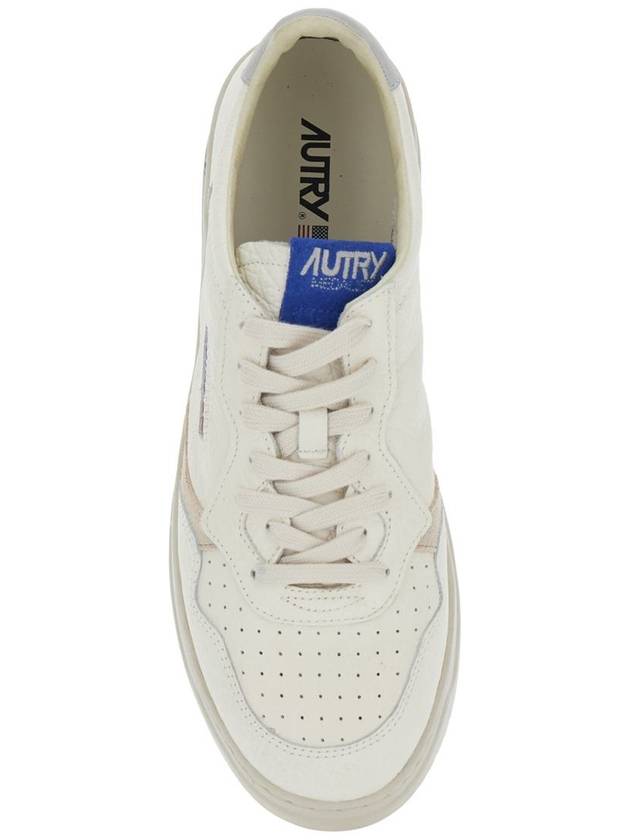 'Medalist' White Low Top Sneakers With Logo Patch On Tongue And Side In Leather Man - AUTRY - BALAAN 4