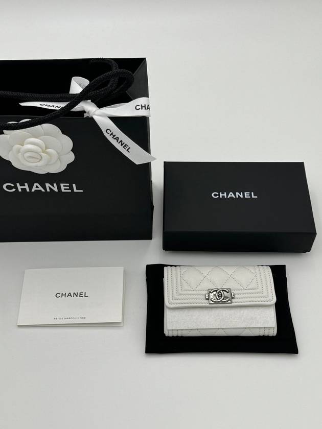 Boy Snap Caviar White Silver A80603 - CHANEL - BALAAN 9