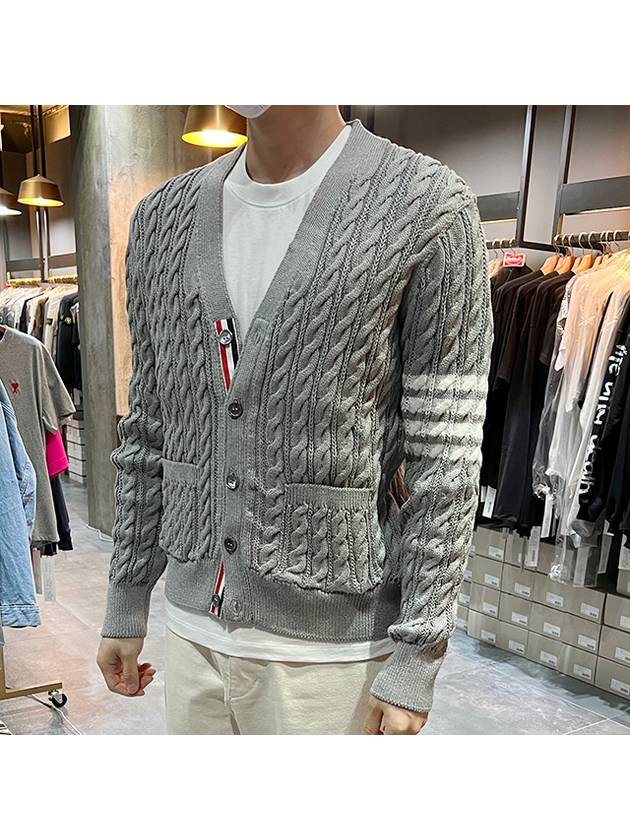 Diagonal Cable V-Neck Knit Cardigan Light Grey - THOM BROWNE - BALAAN 4