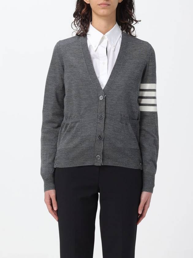 Sustainable Fine Merino Wool 4-Bar Relaxed Fit V-Neck Cardigan Medium Grey - THOM BROWNE - BALAAN 2