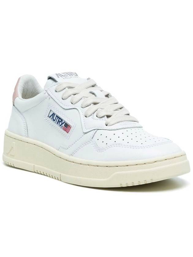 Medalist Pink Tab Leather Low Top Sneakers White - AUTRY - BALAAN 3