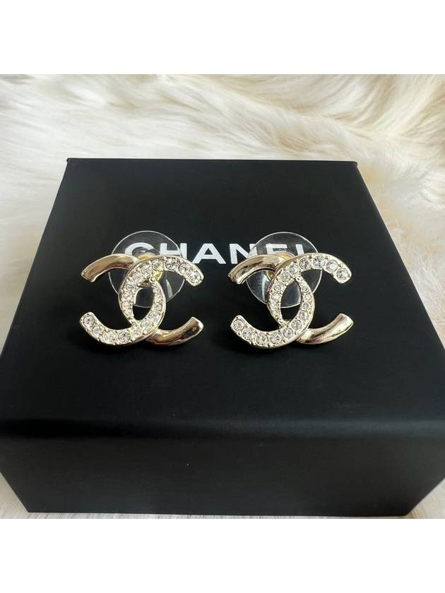 Crystal CC logo earrings gold ABC547 - CHANEL - BALAAN 1