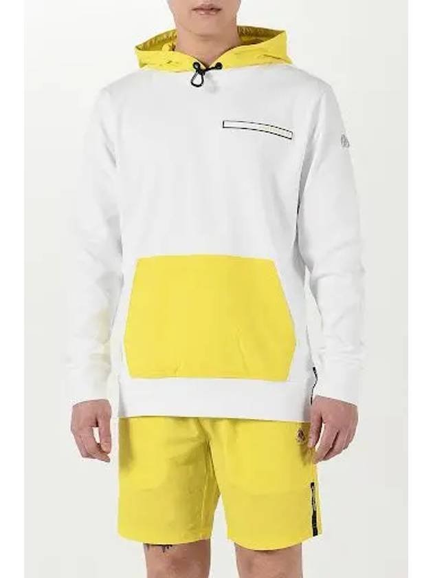 Knuckle Patch Hooded Sweatshirt White Yellow Men s M11MS625 160 - MOOSE KNUCKLES - BALAAN 3