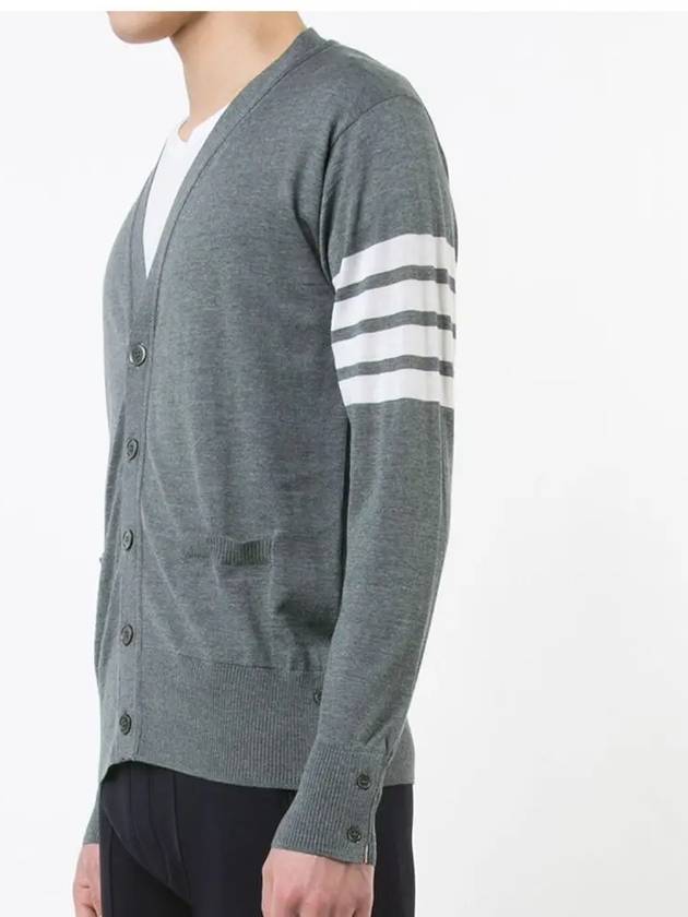 Men's Sustainable Classic Diagonal Wool Cardigan Medium Grey - THOM BROWNE - BALAAN 4