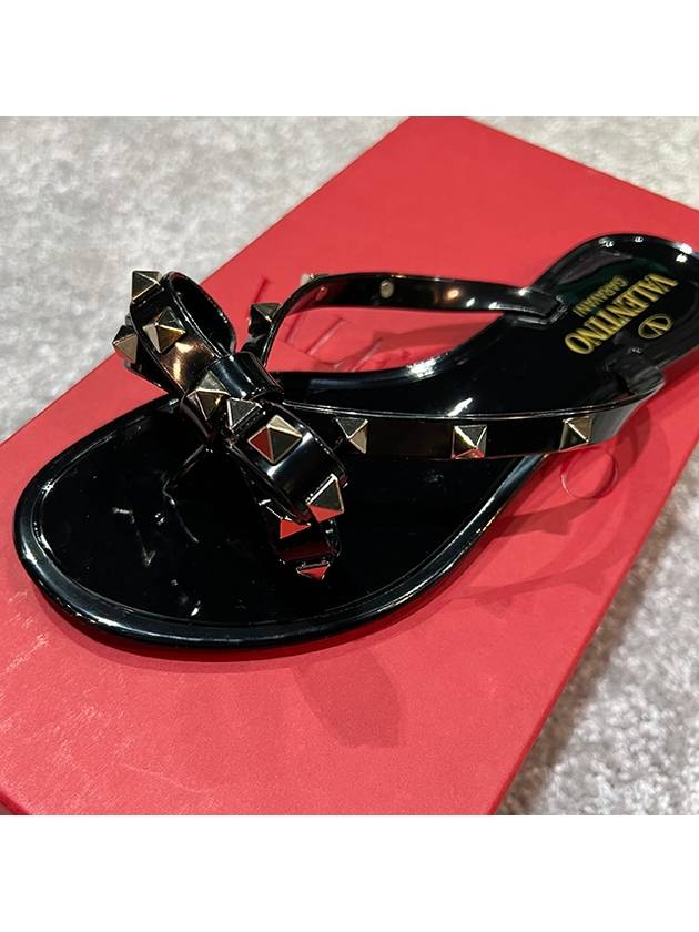 Rockstud Bow Flip Flops Black - VALENTINO - BALAAN 5