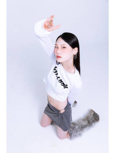 Reverse Logo Long Sleeve T-Shirt White - NAAIEEN - BALAAN 1