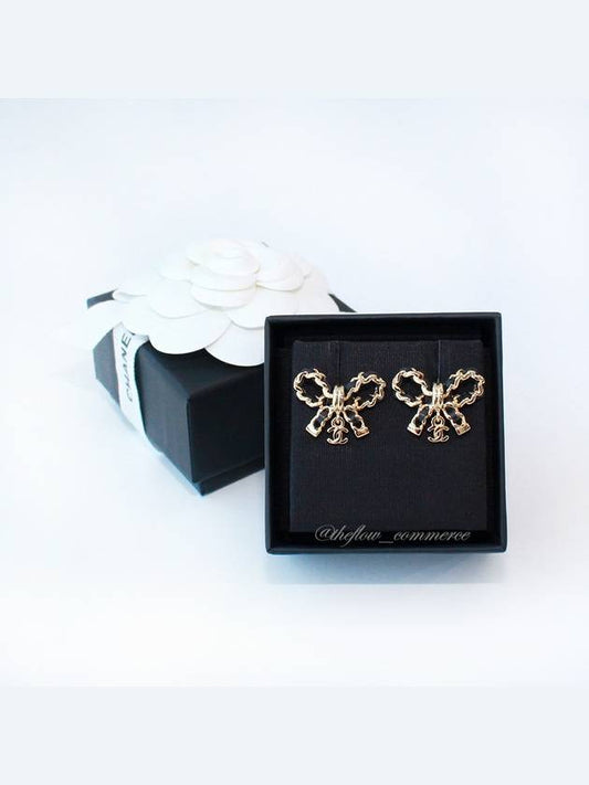 Women's CC Logo Butterfly Chain Gold Earrings Gold - CHANEL - BALAAN 2