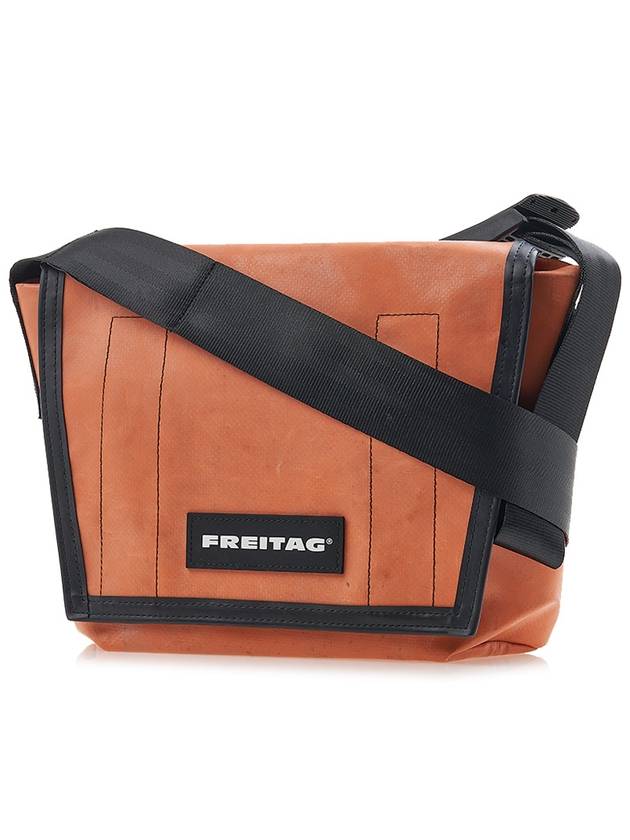 Lacie Messenger Cross Bag F11 LASSIE 0027 - FREITAG - BALAAN 2