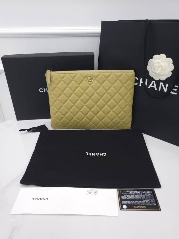 Classic Caviar Olive Medium Clutch A82545 31st - CHANEL - BALAAN 7