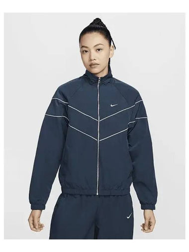 Windrunner Women s Loose UV Woven Full Zip Jacket Armory Navy White FV6305 480 698914 - NIKE - BALAAN 1