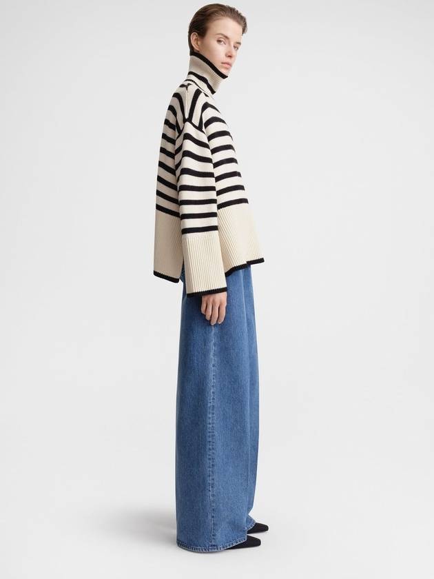 Signature Striped Turtleneck Light Sand - TOTEME - BALAAN 4