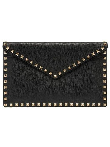 Rockstud Clutch Bag Black - VALENTINO - BALAAN 1