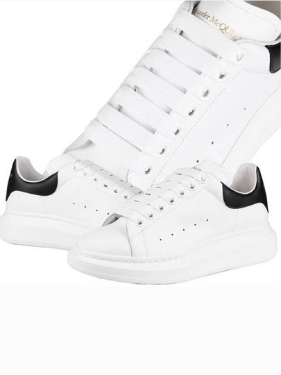 Oversized Leather Tab Low Top Sneakers White - ALEXANDER MCQUEEN - BALAAN 2