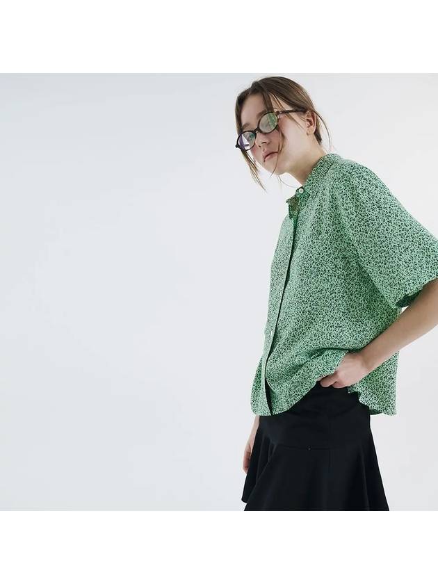 Small flower short sleeve stand collar shirt green 0116 - VOYONN - BALAAN 4