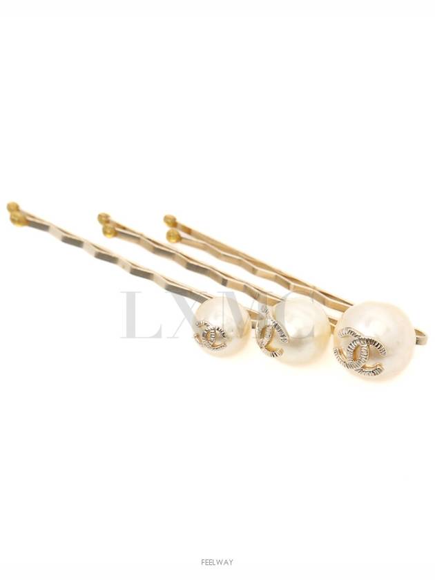 CC logo pearl hairpin triple set A61763 - CHANEL - BALAAN 2