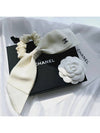 CC logo ribbon hair scrunchie silk scrunch tripe band tie white ivory AAA374 - CHANEL - BALAAN 7