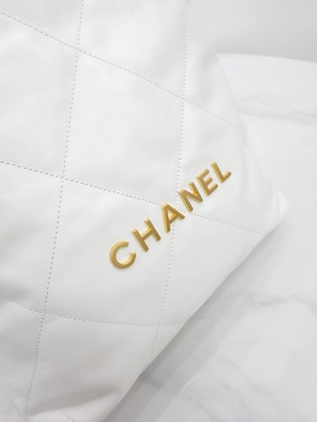 22 Backpack White Gold Small - CHANEL - BALAAN 5