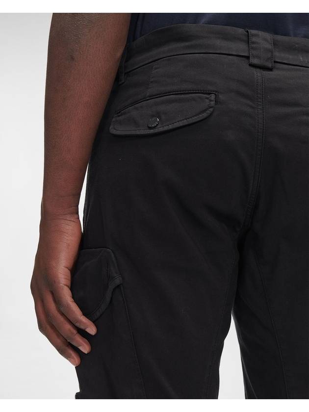 Men's Lens Wappen Stretch Cargo Straight Pants Black - CP COMPANY - BALAAN 7