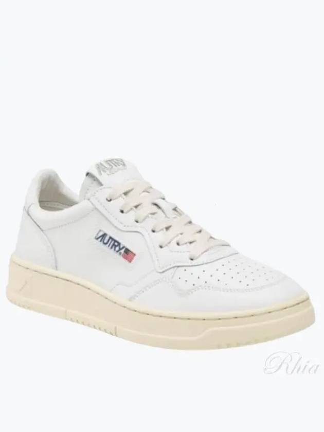 Medalist Leather Low Top Sneakers White - AUTRY - BALAAN 2