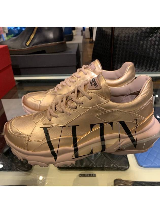 Men's VLTN Logo Bounce Low Top Sneakers Gold - VALENTINO - BALAAN 8