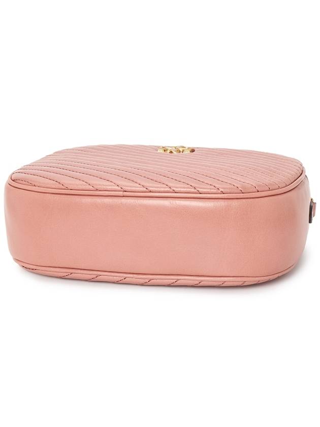 Kira Chevron Camera Shoulder Bag Pink - TORY BURCH - BALAAN 6